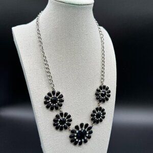Silver tone Statement Necklace or Choker Black Stones Flowers 20 inches Adjust.
